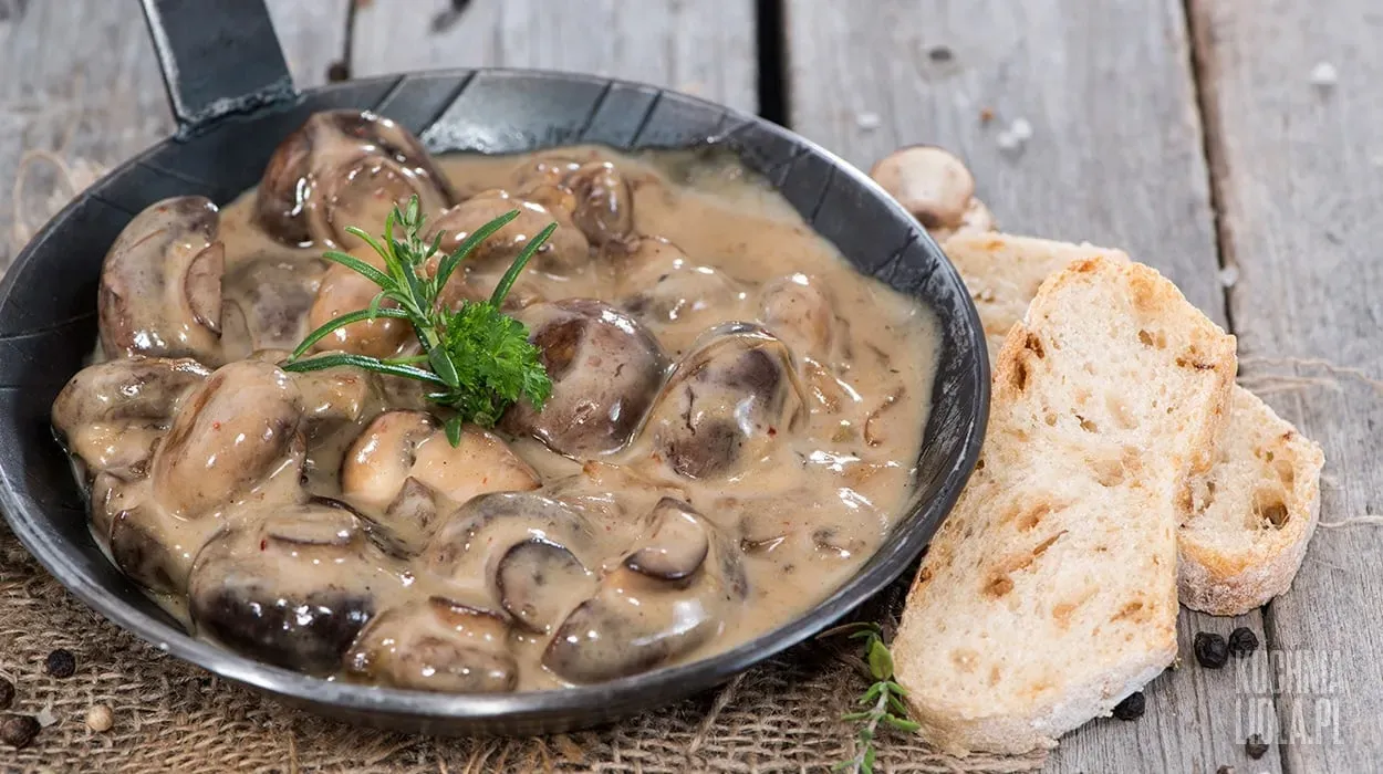 Pieczarki w śmietanie
