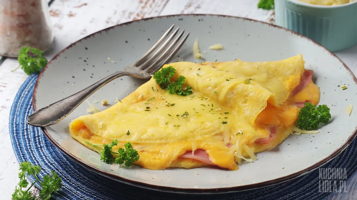Omlet z szynką i serem Omlet z szynką i serem