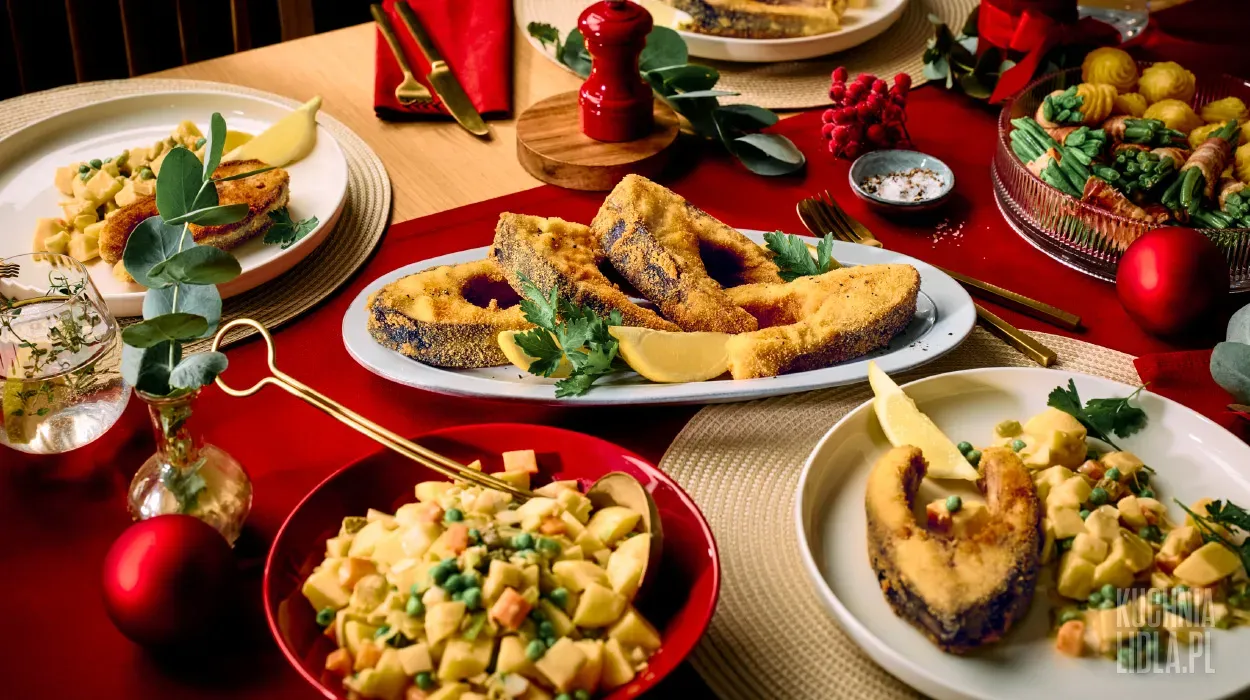 Panierowany karp z sałatką ziemniaczaną