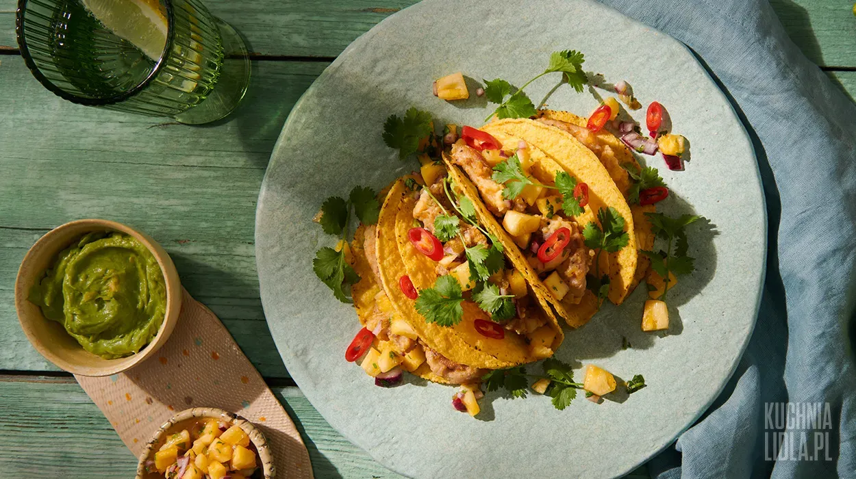 Tacos z chrupiącym kurczakiem i salsą z ananasa
