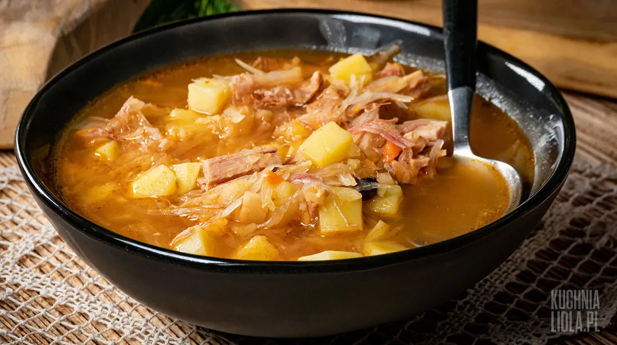 Kapuśniak na żeberkach