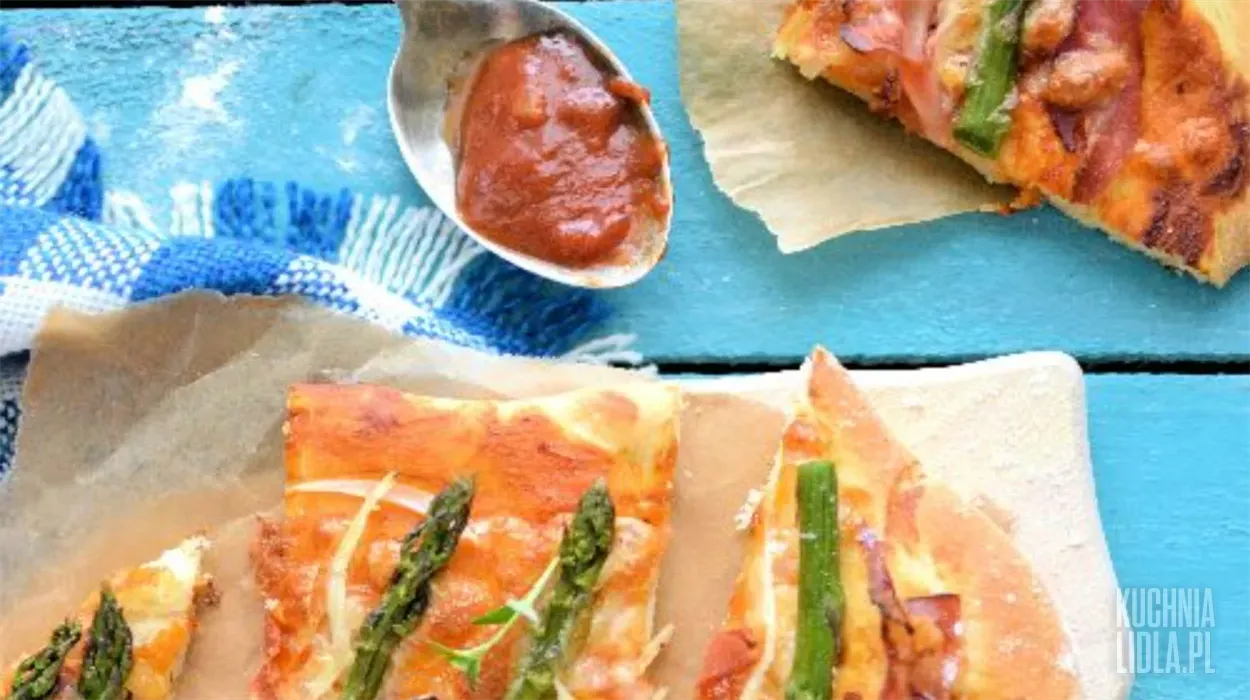 Pizza ze szparagami Pizza ze szparagami