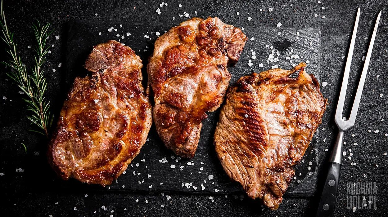 Steki z karkówki pieczone w piekarniku