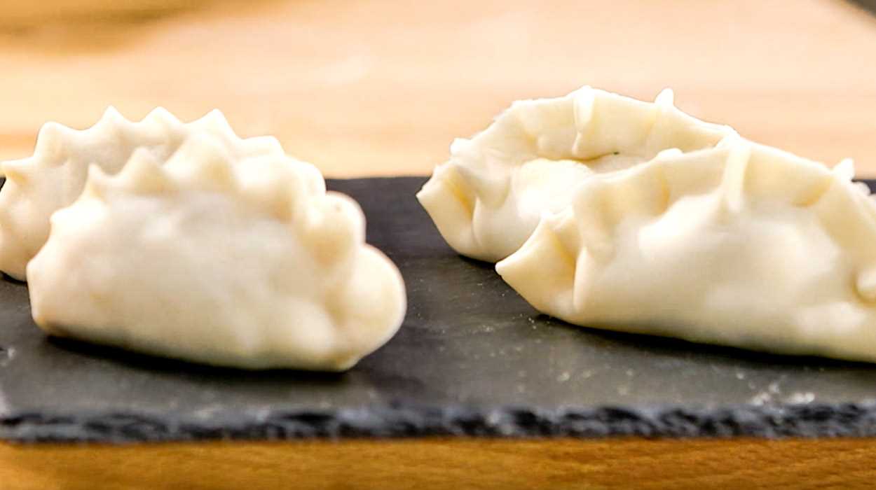 Jak lepić pierogi?
