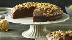 Brownie czekoladowe z syropem klonowym oraz masłem orzechowym