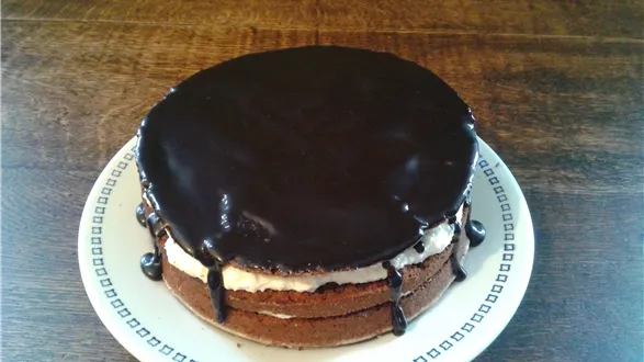 Babka czekoladowa z kremem rafaelo