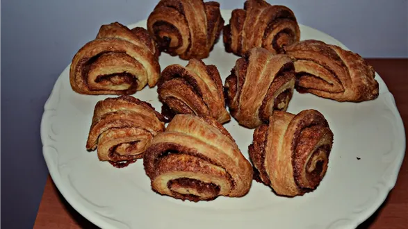Cynamonowe zawijaski drożdżowo-kruche 