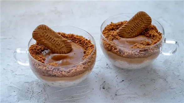 Korzenno-bananowa nocna owsianka