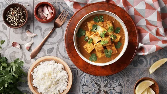 Butter Masala z serem Paneer