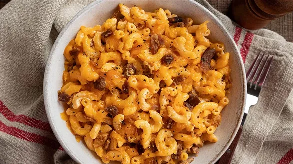 Makaron z jajkiem i serem