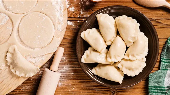 Ile gotować pierogi?