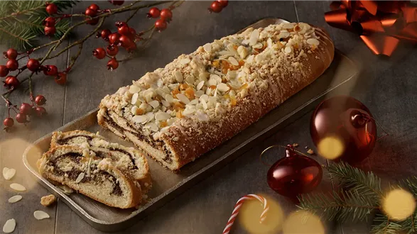 Makowiec zawijany z marcepanem