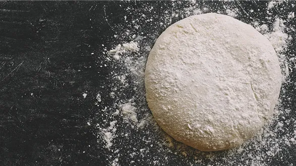 Ciasto na pizzę bez wyrastania