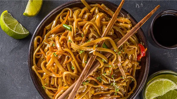 Makaron udon z czosnkiem