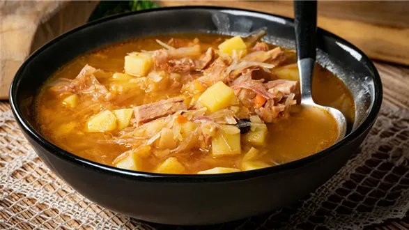 Kapuśniak na żeberkach