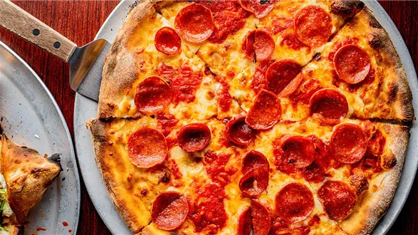 New York pizza – przepis na pizzę w stylu nowojorskim