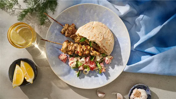 Greckie souvlaki z grilla
