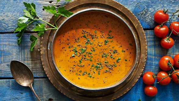 Kremowa zupa z pomidorów i pietruszki