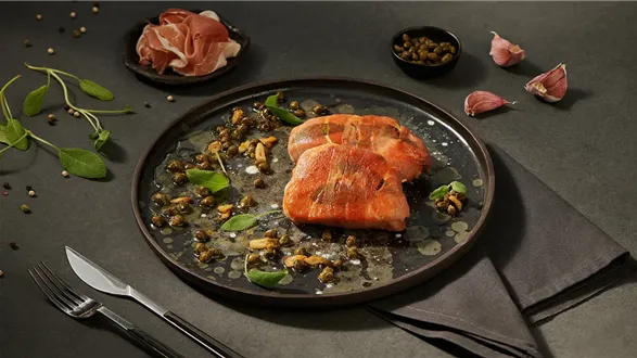 Eskalopki z indyka w sosie kaparowym