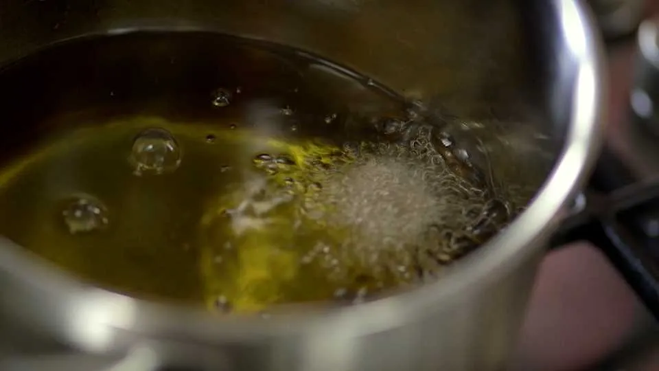 Jak zmierzyć temperaturę oleju?