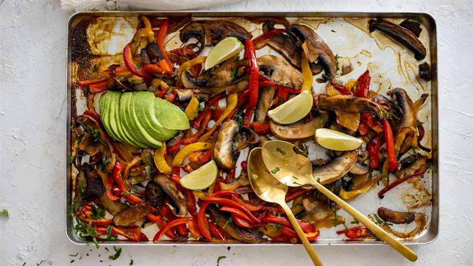 Wegańska fajita z pieczarek portobello i papryki-image