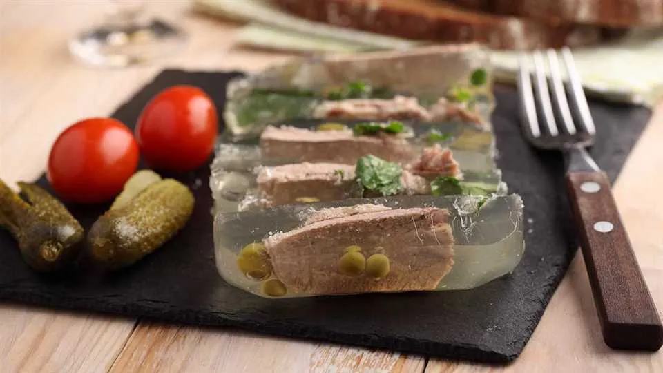 Auszpik, galart, zimne nóżki, czyli wszystko, co musisz wiedzieć o tym przysmaku!