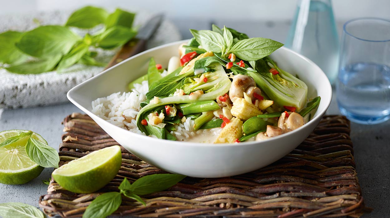 Warzywa stir-fry po tajsku Warzywa stir-fry po tajsku
