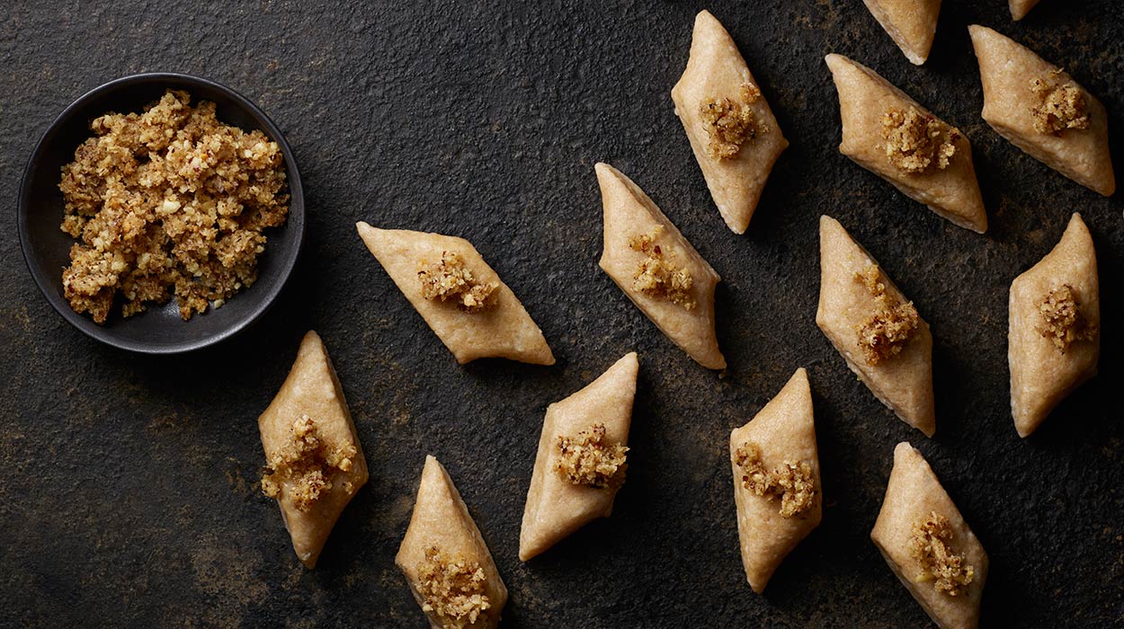 Pierogi leniwe z orzechową okrasą Pierogi leniwe z orzechową okrasą