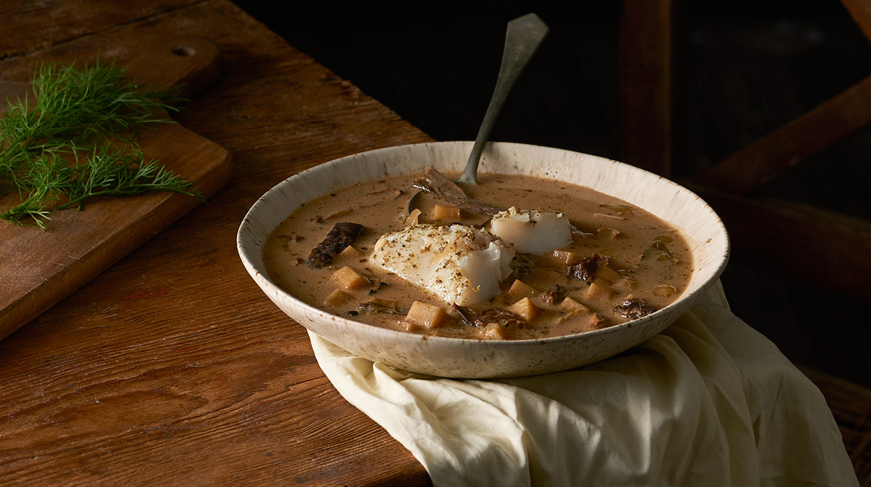 Grzybowa zupa z podgrzybków z pieczonym dorszem Grzybowa zupa z podgrzybków z pieczonym dorszem