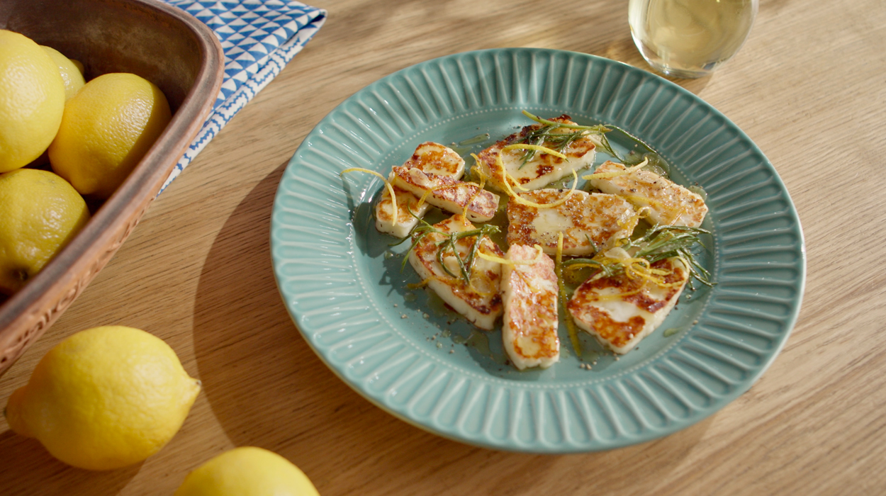 Ser halloumi z glazurą miodowo-cytrynową Ser halloumi z glazurą miodowo-cytrynową
