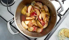 Konfitura z pieczonych jabłek z chrzanem - smażymy jabłka