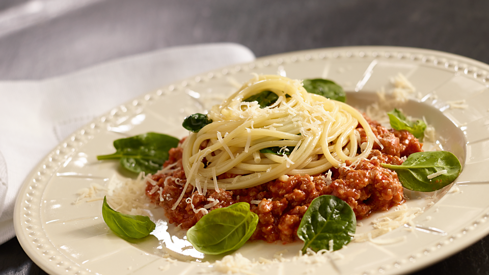 Spaghetti bolognese ze świeżym szpinakiem Spaghetti bolognese ze świeżym szpinakiem