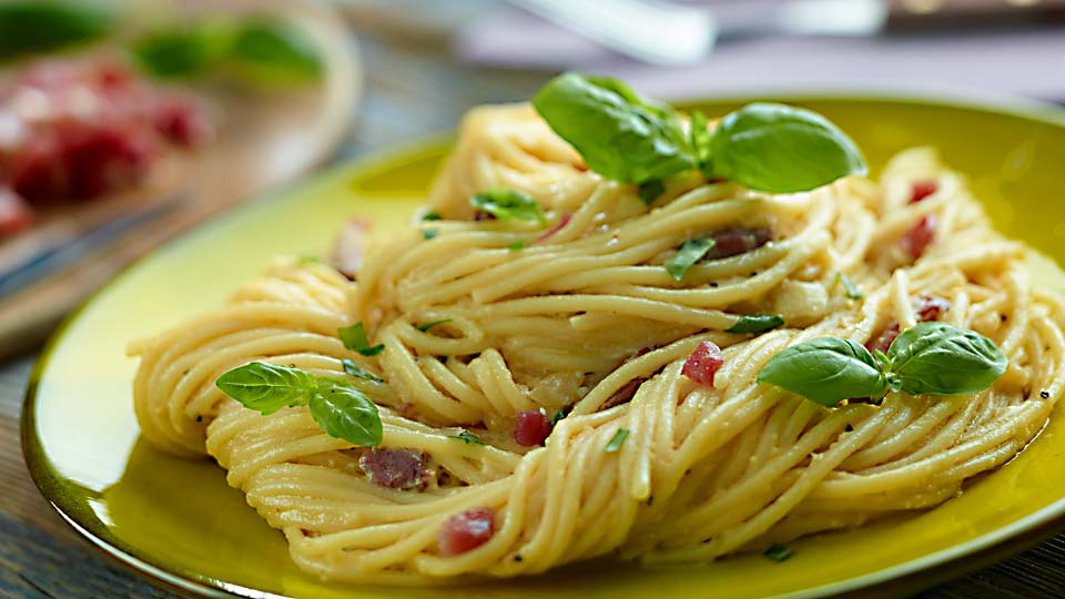 Spaghetti Aglio E Olio Z Pieczona Papryka I Rukola Przepis Kuchnia Lidla